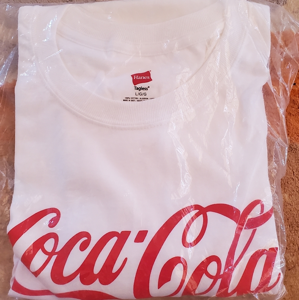Coca Cola t shirt